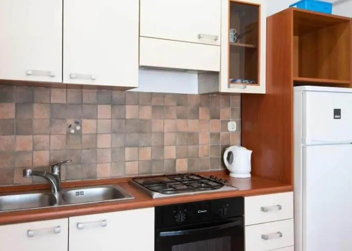 Апартаменты One Bedroom With Terrace And Sea View