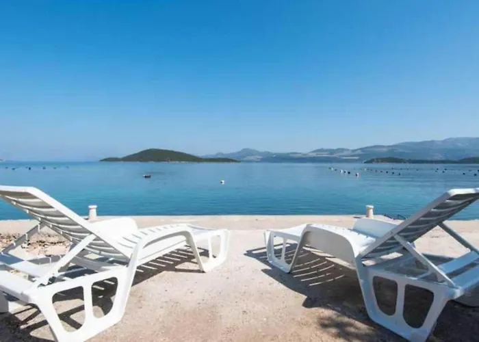 One Bedroom With Terrace And Sea View Апартаменты