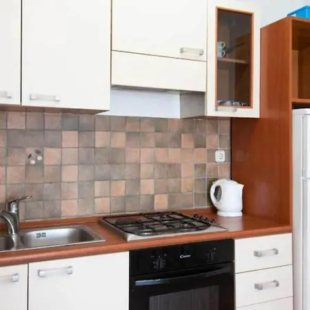 아파트 One Bedroom With Terrace And Sea View