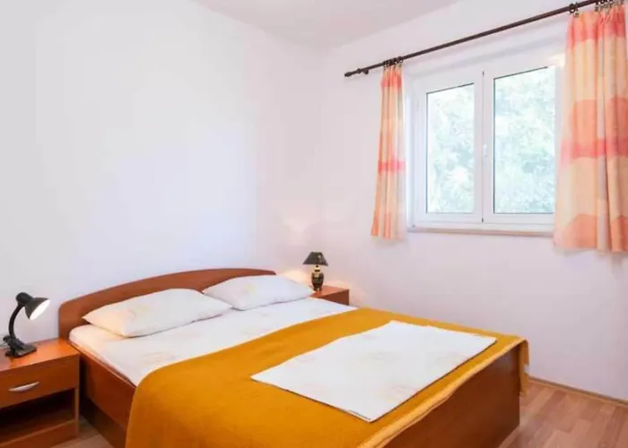 아파트 One Bedroom With Terrace And Sea View Putniković