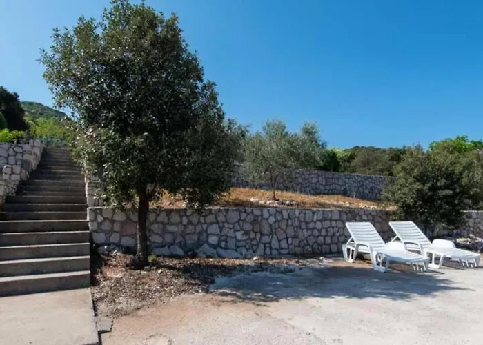 One Bedroom With Terrace And Sea View * Putniković